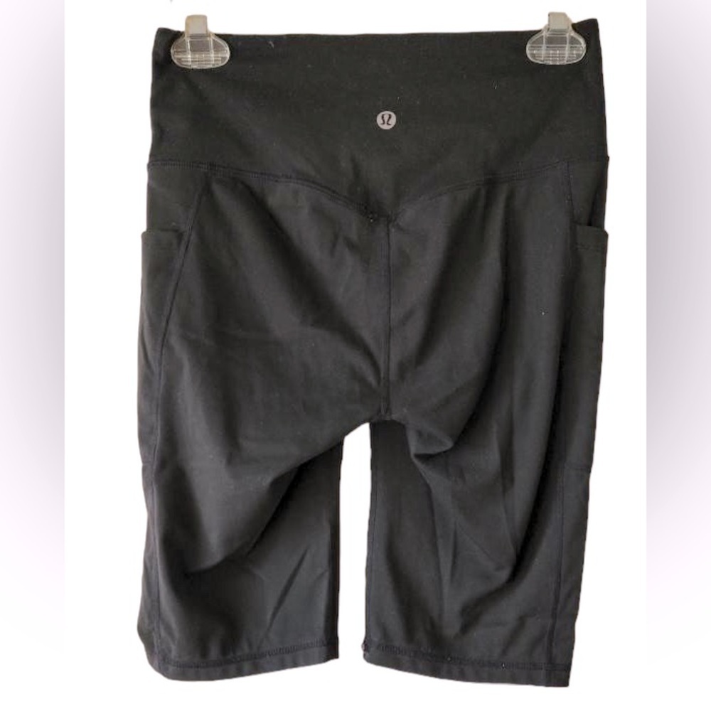 lululemon women short leggings size 4 - Picture 1 of 3